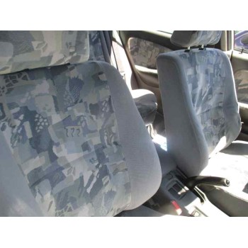 mitsubishi carisma berina 5 (da0) del año 1997