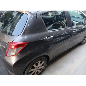 toyota yaris (_p13_) del año 2014