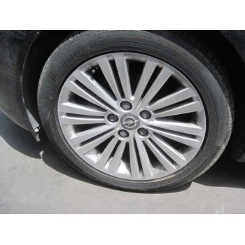 opel insignia berlina del año 2011