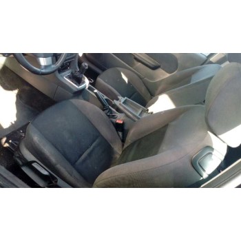 ford focus berlina (cap) del año 2006