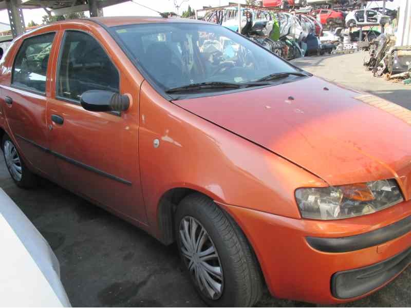 FIAT PUNTO BERLINA (188)