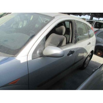 ford focus berlina (cak) del año 2001