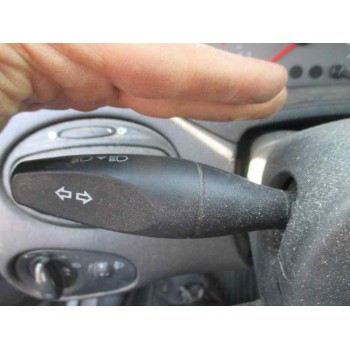 ford focus berlina (cak) del año 2001