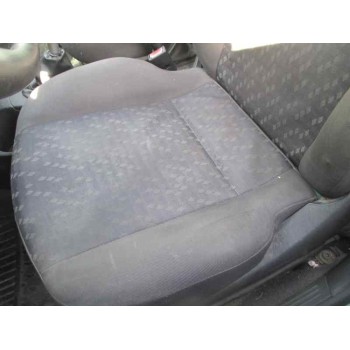 ford focus berlina (cak) del año 2001