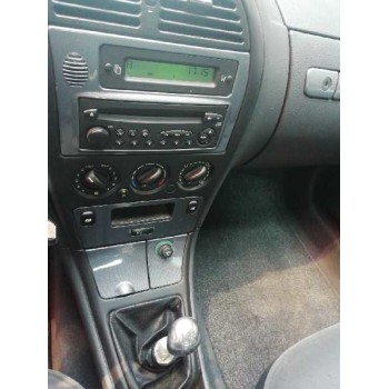 citroën xsara berlina del año 2004