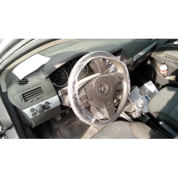 opel astra h berlina del año 2005