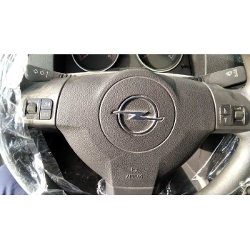 opel astra h berlina del año 2005