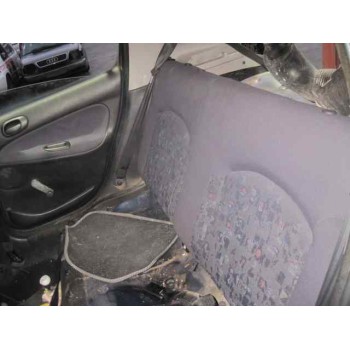 peugeot 206 berlina del año 2000