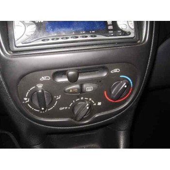 peugeot 206 berlina del año 2000