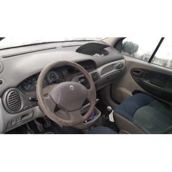 renault scenic (ja..) del año 2001