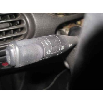 peugeot 206 berlina del año 2000