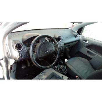 ford fiesta (cbk) del año 2003