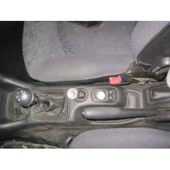 peugeot 206 berlina del año 2000