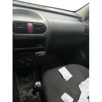 opel corsa c del año 2003