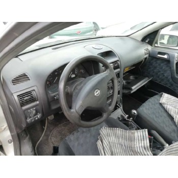 opel astra g berlina del año 2001