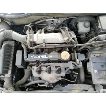 opel astra g berlina del año 2001