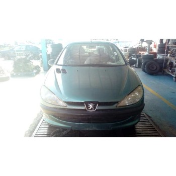 peugeot 206 berlina del año 2001