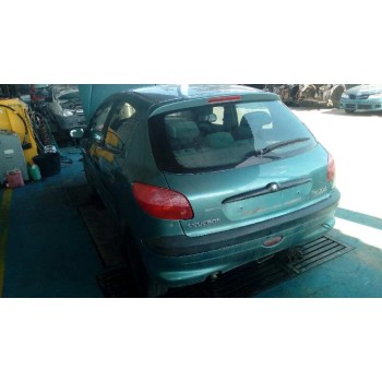 peugeot 206 berlina del año 2001