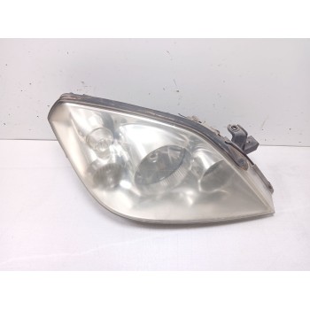 Recambio de faro derecho para nissan primera (p12) 1.6 referencia OEM IAM 237640  