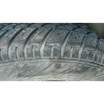 peugeot 206 berlina del año 2001