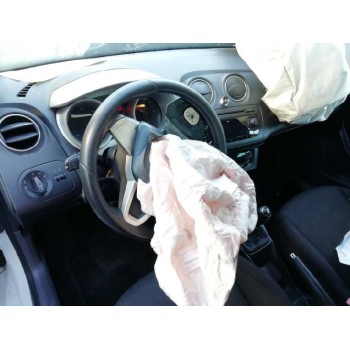 seat ibiza (6j5) del año 2010