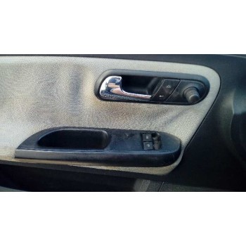 seat ibiza (6l1) del año 2002