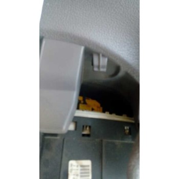 peugeot 206 berlina del año 2001