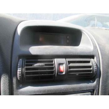 opel astra g berlina del año 2000