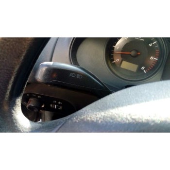 seat ibiza (6l1) del año 2002