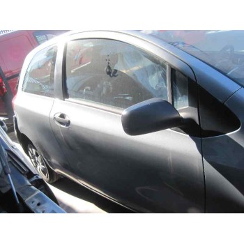 toyota yaris del año 2010