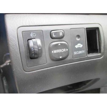 toyota corolla (e12) del año 2005