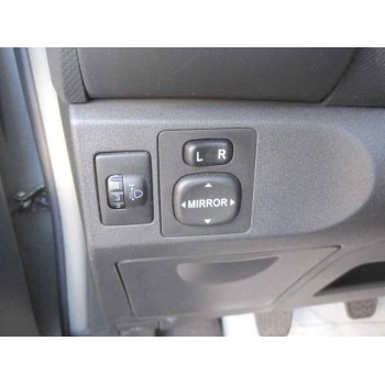 toyota yaris del año 2010