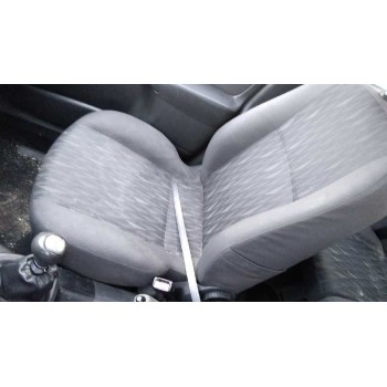 ford focus berlina (cak) del año 2001