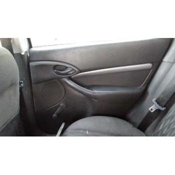 ford focus berlina (cak) del año 2001