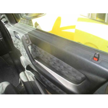 opel astra g berlina del año 2000