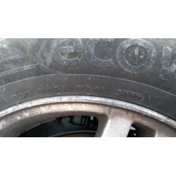 ford focus berlina (cak) del año 2001