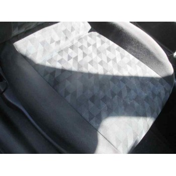 opel astra g berlina del año 2000