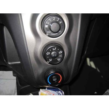 toyota yaris del año 2010