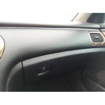 peugeot 607 (s1) del año 2001