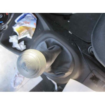 toyota yaris del año 2010