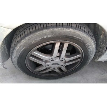 ford focus berlina (cak) del año 2001