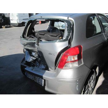 toyota yaris del año 2010