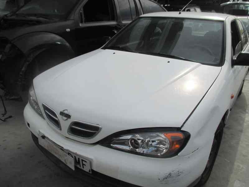 nissan primera berlina (p11) del año 2001