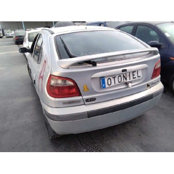 renault megane i fase 2 berlina (ba0) del año 2001