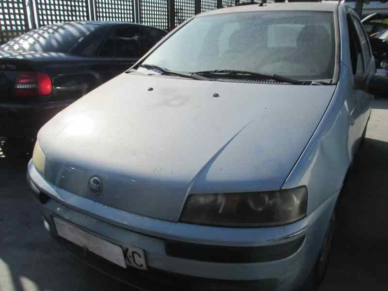 FIAT PUNTO BERLINA (188)