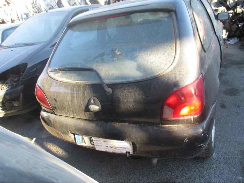 ford fiesta berlina del año 1997