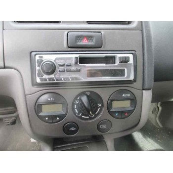 nissan primera berlina (p11) del año 2001