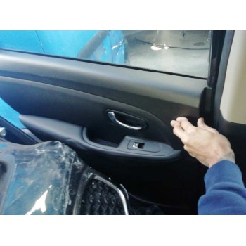 GUARNECIDO PUERTA TRASERA IZQUIERDA 