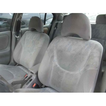 nissan primera berlina (p11) del año 2001