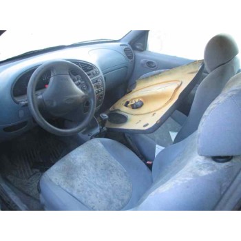 ford fiesta berlina del año 1997